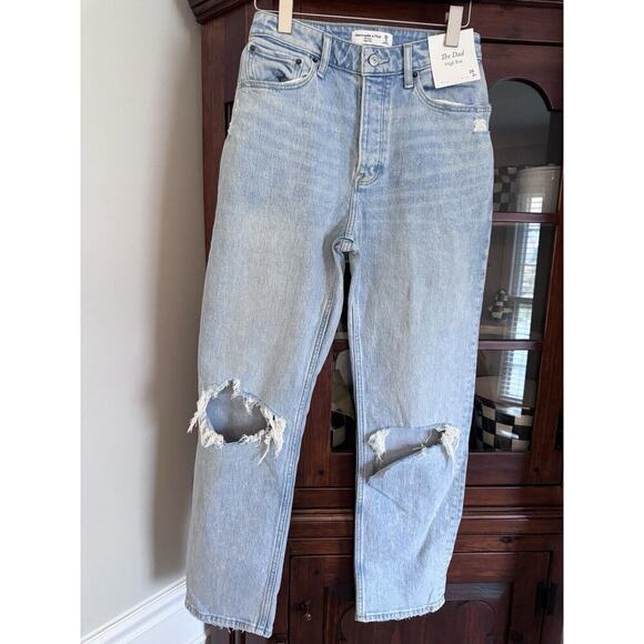 Abercrombie Jeans The Dad High Rise Curve Love, Ripped Wash 26/2S Distressed - Picture 2 of 14